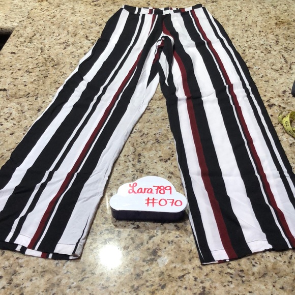 Fashion Nova Pant - Picture 5 of 9